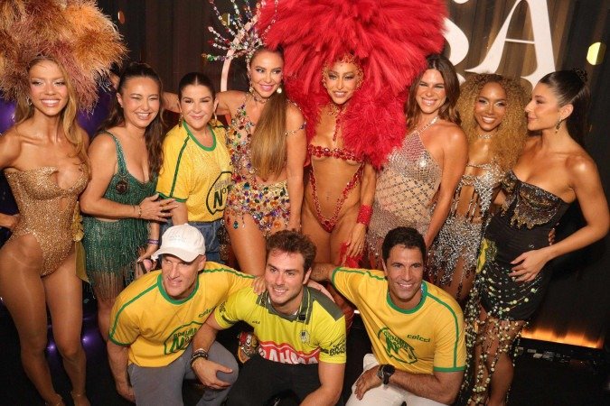 Sabrina e Karina Sato, Paolla Oliveira, Mayara Lima e Ju Ferraz Silvia Braz, 