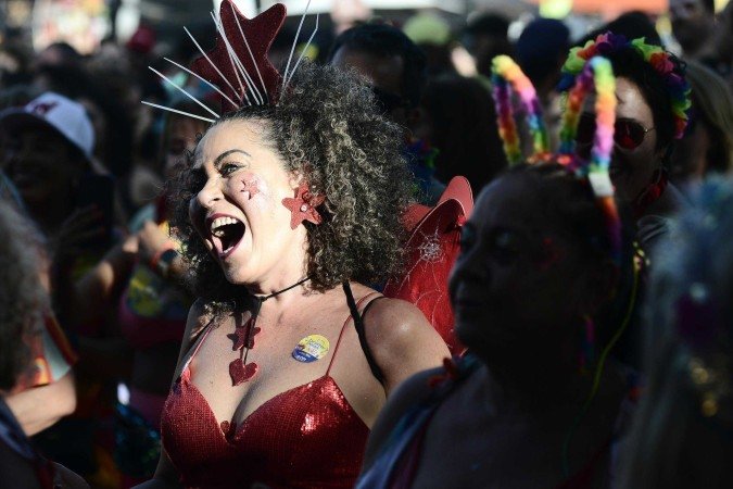  16/02/2026. Crédito: Minervino Júnior/CB/D.A Press. Brasil.  Brasilia - DF. Carnaval 2026 Bloco Concentra mas não sai no estacionamento do Clube Minas Brasília