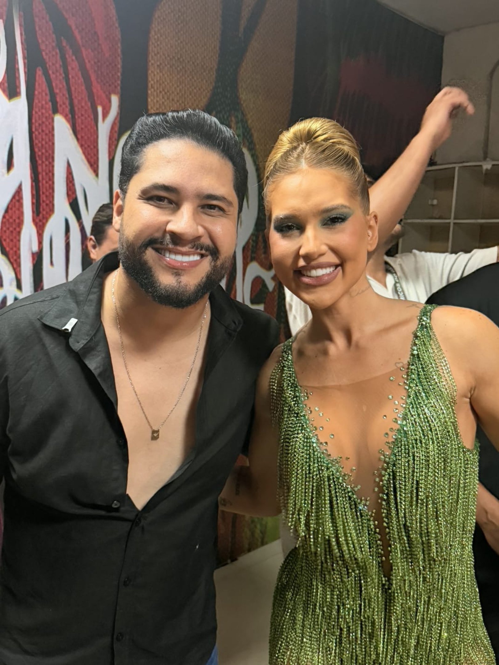 Ícaro Moraes lança 