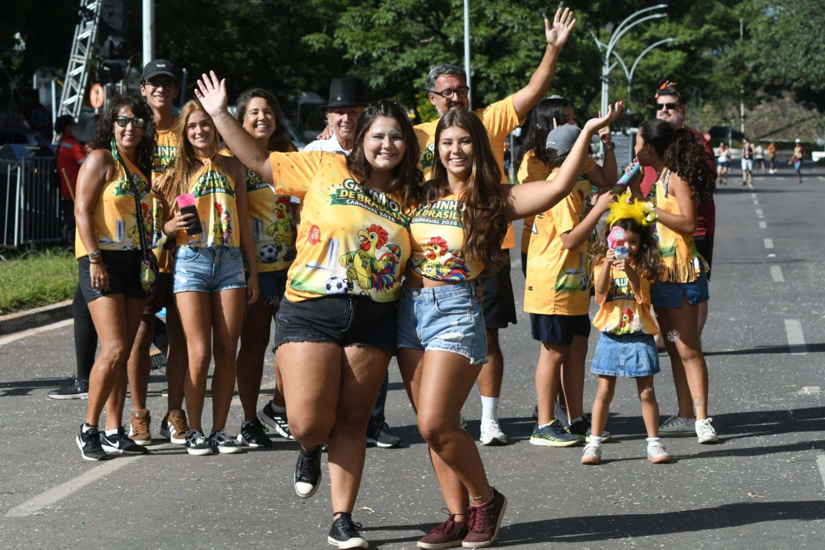 Carnaval do Galinho &eacute; tradi&ccedil;&atilde;o entre diferentes gera&ccedil;&otilde;es da fam&iacute;lia T&ocirc;rres