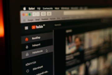 Perfis publicam tutoriais que ensinam a desenvolver plataformas de cassino on-line e apresentam estratégias de marketing - (crédito: Szabo Viktor/Unsplash) Perfis publicam tutoriais que ensinam a desenvolver plataformas de cassino on-line e apresentam estratégias de marketing - (crédito: Szabo Viktor/Unsplash)