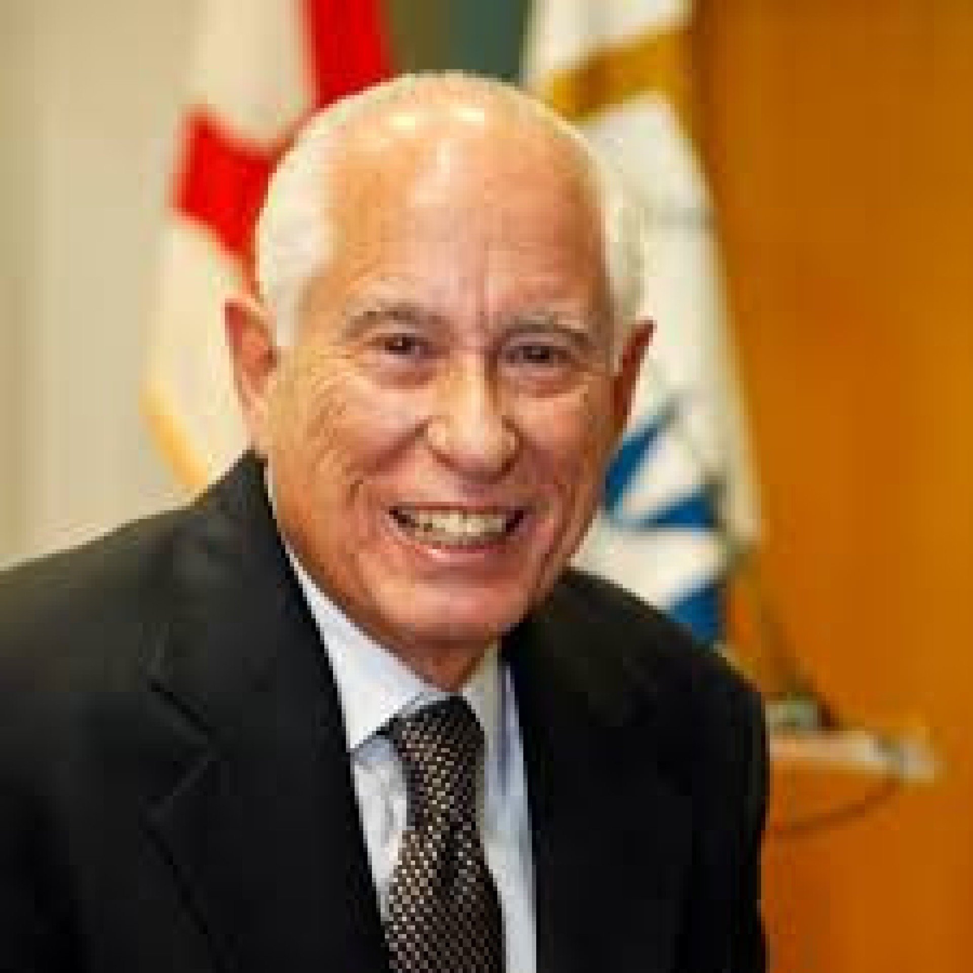 O cubano Carmelo Mesa-Lago, professor de economia da Universidade de Pittsburgh