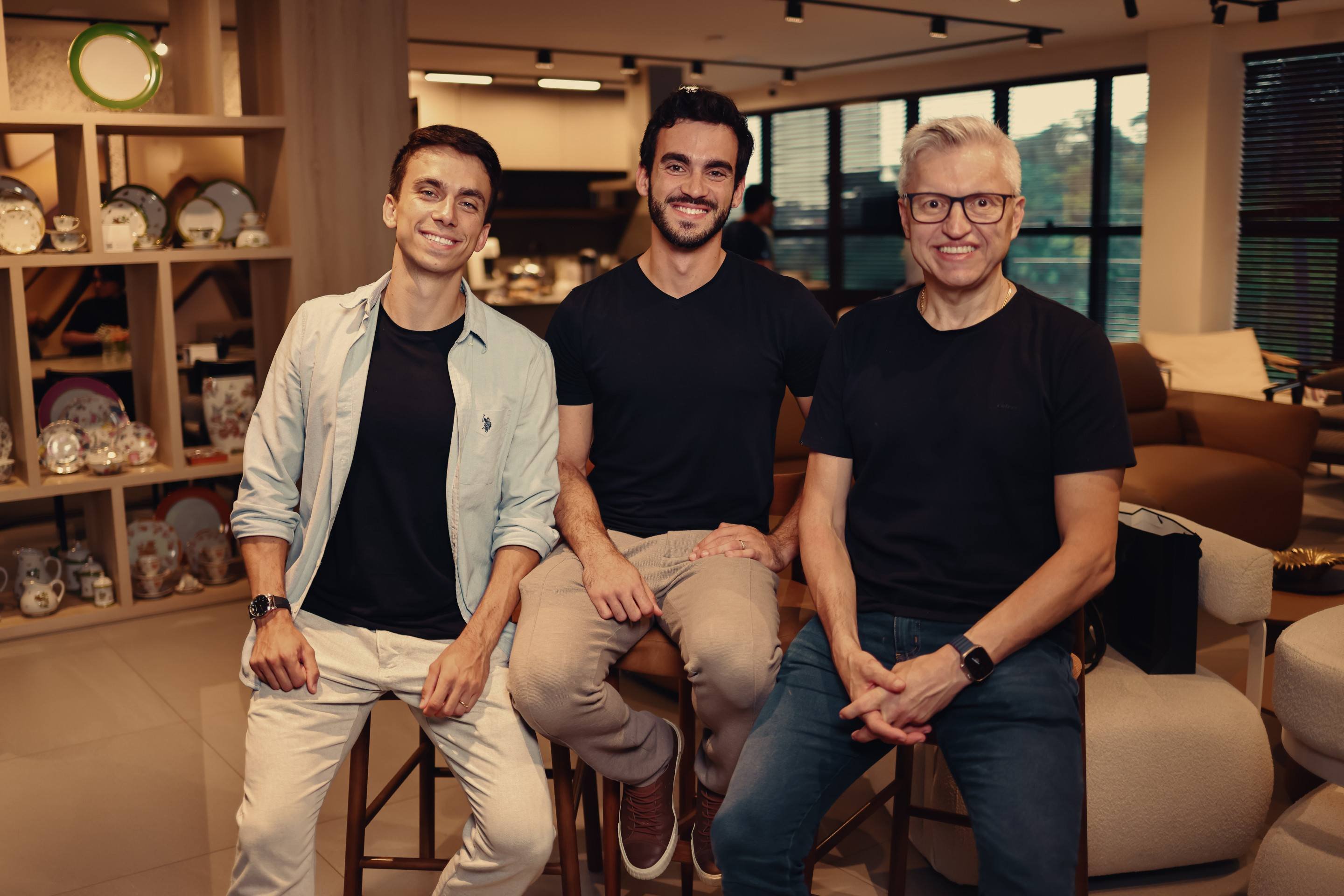 Marcelo Ramos e Rodrigo Sp&iacute;nola, criadores da Dalton Lab, e J&uacute;lio Lohn, do grupo  MundialMix 