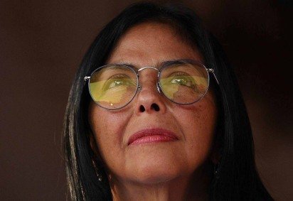 A presidente interina da Venezuela, Delcy Rodríguez, com o secretário da Energia dos Estados Unidos, Chris Wright -  (crédito: Reuters) -A presidente interina da Venezuela, Delcy Rodríguez, com o secretário da Energia dos Estados Unidos, Chris Wright -  (crédito: Reuters)