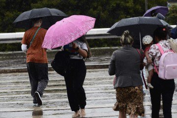 Com ventos fracos, a instabilidade deve aumentar ao longo do dia -  (crédito: Minervino Júnior/CB/D.A.Press)