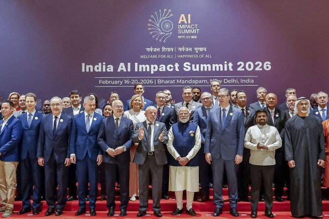 19.02.2026 - Presidente da Rep..blica, Luiz In..cio Lula da Silva, posa para Fotografia oficial de Chefes de Estado, Chefes de Governo e Ministros, no Centro de Conven....es Bharat Mandapa. Nova D..lhi - ..ndia.......Foto: Ricardo Stuckert / PR
- (crédito: Ricardo Stuckert / PR) 19.02.2026 - Presidente da Rep..blica, Luiz In..cio Lula da Silva, posa para Fotografia oficial de Chefes de Estado, Chefes de Governo e Ministros, no Centro de Conven....es Bharat Mandapa. Nova D..lhi - ..ndia.......Foto: Ricardo Stuckert / PR
- (crédito: Ricardo Stuckert / PR)