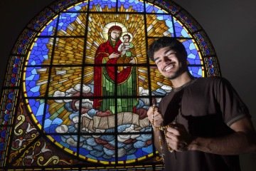 Católico desde o berço, durante a Quaresma, Mateus Tavares foca em oração, jejum e caridade - (crédito: Marcelo Ferreira/CB/D.A Press) Católico desde o berço, durante a Quaresma, Mateus Tavares foca em oração, jejum e caridade - (crédito: Marcelo Ferreira/CB/D.A Press)