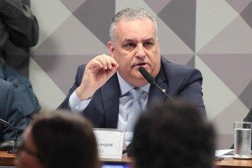 O relator da CPMI do INSS, Alfredo Gaspar, afirma que colegiado teve acesso a quebra dos sigilos bancário de Vorcaro.
- (crédito: Foto: Bruno Spada /Câmara dos Deputados) O relator da CPMI do INSS, Alfredo Gaspar, afirma que colegiado teve acesso a quebra dos sigilos bancário de Vorcaro.
- (crédito: Foto: Bruno Spada /Câmara dos Deputados)