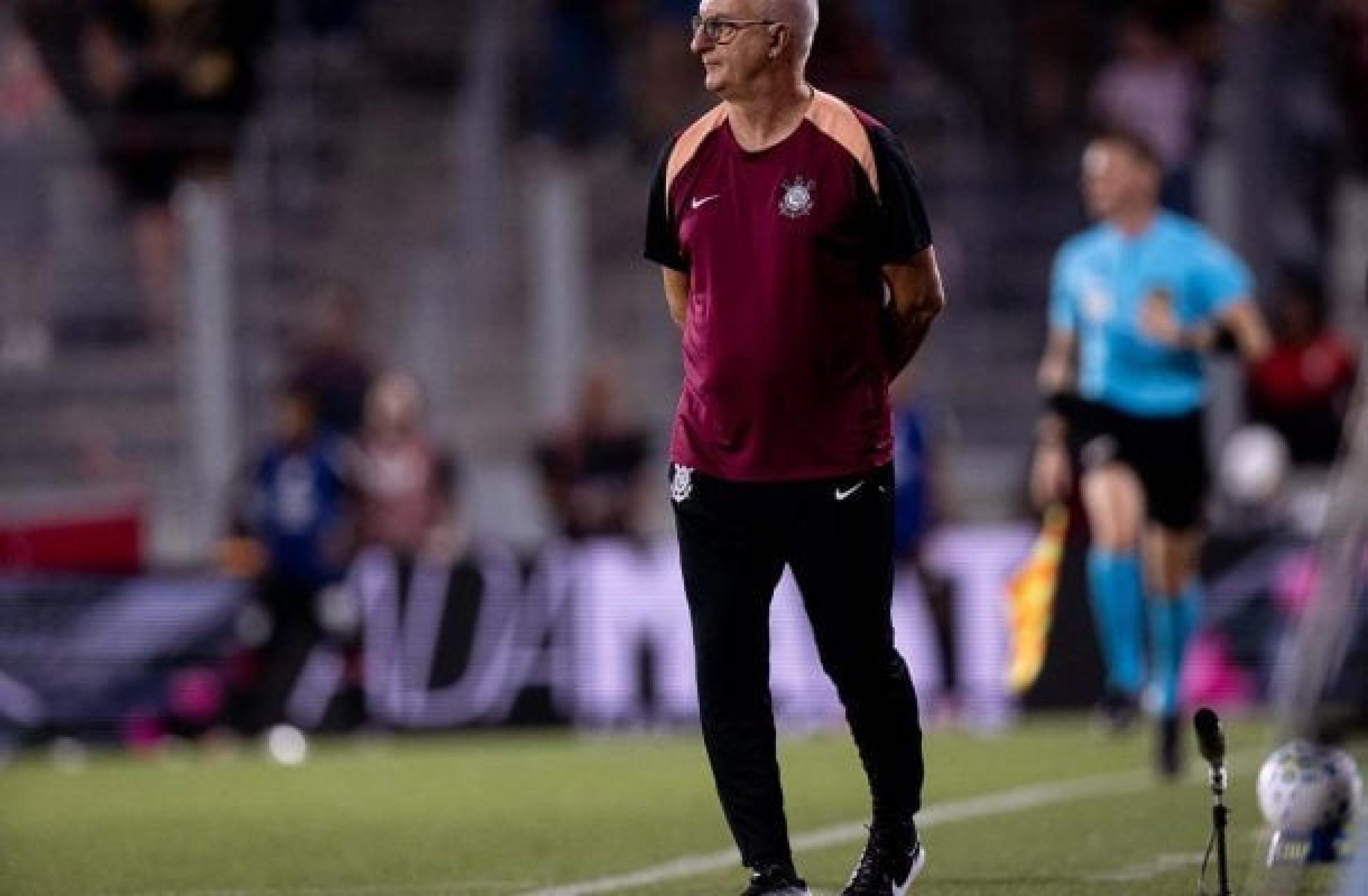 Dorival pede diminuição de estrangeiros no Brasil - (crédito: Foto: Rodrigo Coca / Agencia Corinthians) Dorival pede diminuição de estrangeiros no Brasil - (crédito: Foto: Rodrigo Coca / Agencia Corinthians)