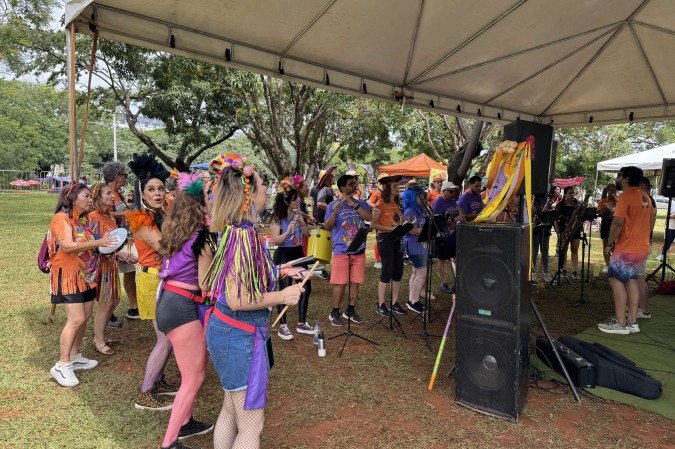 O bloco levou muita alegria ao público - (crédito: Eduardo Fernandes/ CB/ DA PRESS) O bloco levou muita alegria ao público - (crédito: Eduardo Fernandes/ CB/ DA PRESS)