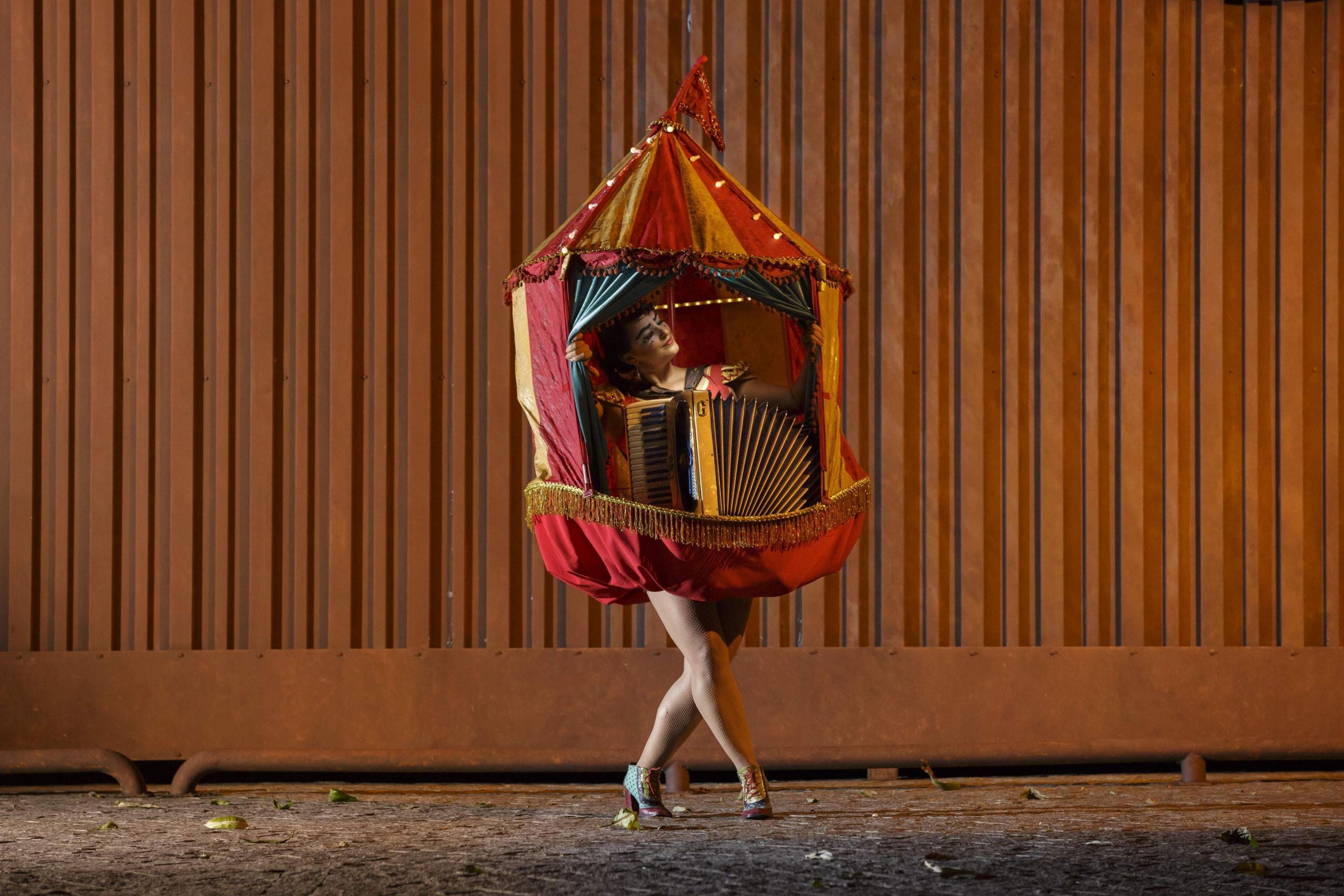 Festival Arranha-Céu apresenta espetáculos circenses solos em Brasília 