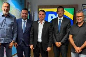 A chapa da direita no Rio: Márcio Canella, Cláudio Castro, Flávio Bolsonaro, Douglas Ruas e Rogério Lisboa -  (crédito: Divulgação PL)