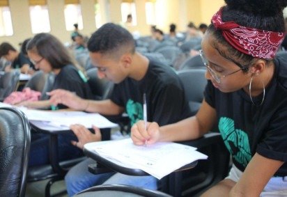 O objetivo do projeto é aumentar os números de estudantes em situação de vulnerabilidade econômica no ensino superior no Brasil -  (crédito: Material cedido ao Correio)