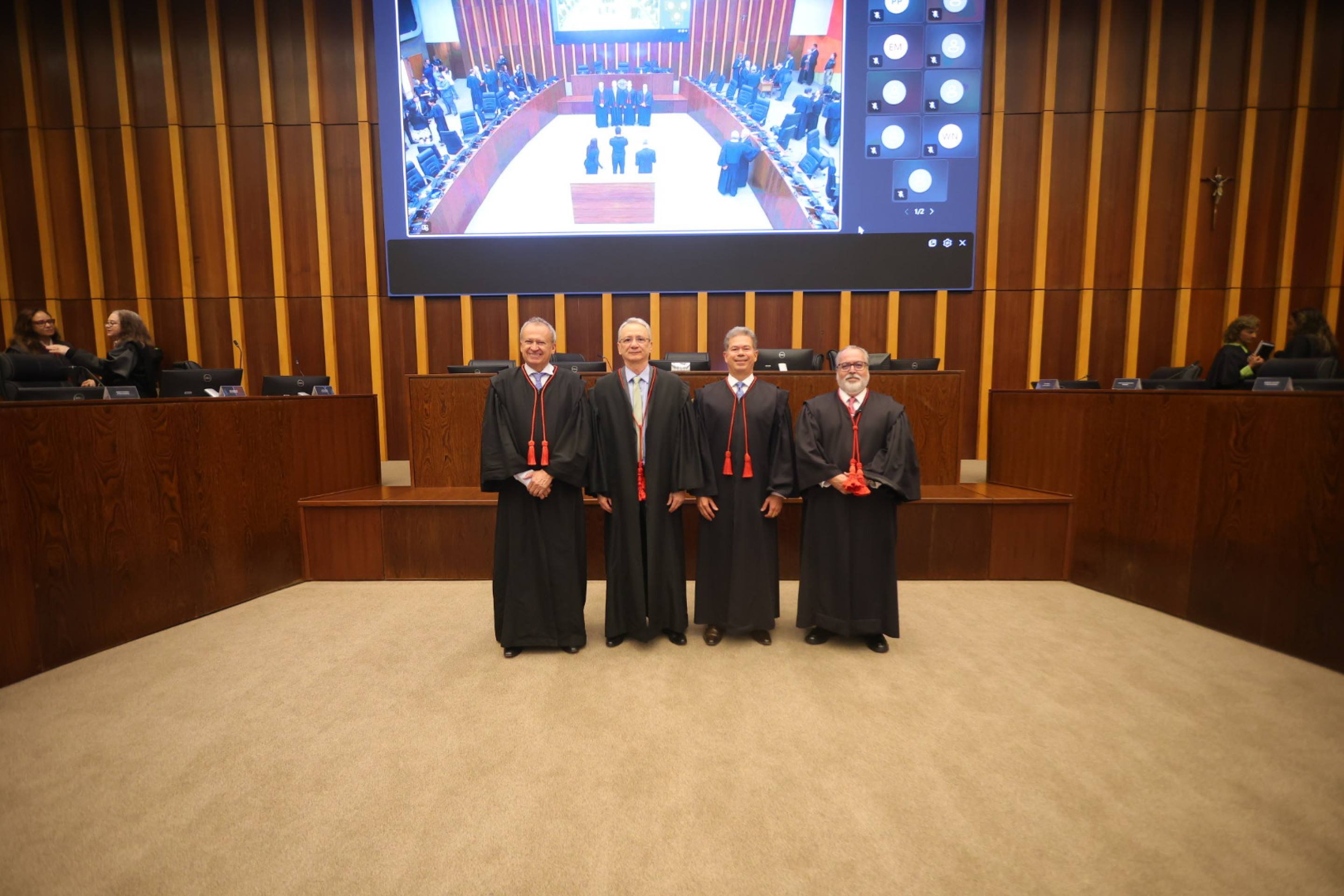 TJDFT e TRE empossam nova administração para 2026 a 2028