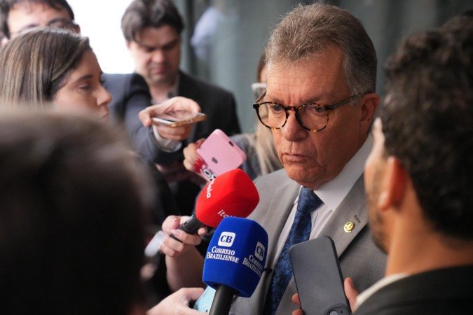 Senador Laércio durante coletiva após reunião da Frente Parlamentar do Empreendedorismo - (crédito: Toninho Barbosa/Ascom Laércio Oliveira) Senador Laércio durante coletiva após reunião da Frente Parlamentar do Empreendedorismo - (crédito: Toninho Barbosa/Ascom Laércio Oliveira)