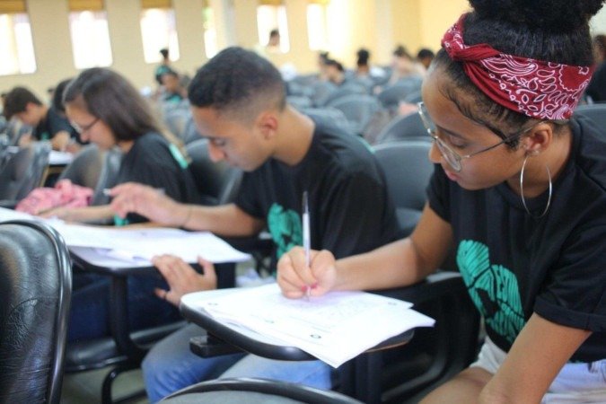 O objetivo do projeto é aumentar os números de estudantes em situação de vulnerabilidade econômica no ensino superior no Brasil -  (crédito: Material cedido ao Correio)