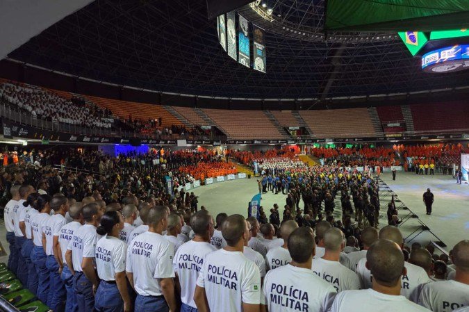 Solenidade na Arena Nilson Nelson contou com a participação de milhares de membros das forças de segurança - (crédito: Darcianne Diogo/CB/D.A Press) Solenidade na Arena Nilson Nelson contou com a participação de milhares de membros das forças de segurança - (crédito: Darcianne Diogo/CB/D.A Press)