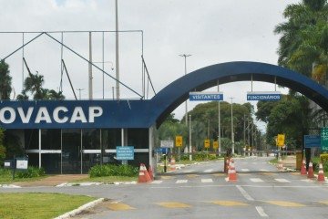 Não havia nenhuma sinalização ou barreira de alerta na pista no momento do ocorrido -  (crédito: Ed Alves/CB/D.A Press)