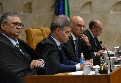 Até data da votação em plenário, valem as decisões de Dino, que proibiu a edição de novas leis que busquem driblar o teto constitucional, e de Mendes, que vetou o pagamento dos penduricalhos no Ministério Público e no Judiciário. -  (crédito:  Ed Alves CB/DA Press) -Até data da votação em plenário, valem as decisões de Dino, que proibiu a edição de novas leis que busquem driblar o teto constitucional, e de Mendes, que vetou o pagamento dos penduricalhos no Ministério Público e no Judiciário. -  (crédito:  Ed Alves CB/DA Press)