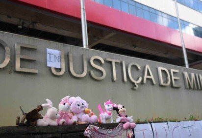 Protestos ocorreram em frente ao Tribunal de Justiça de Minas Gerais (TJMG) e caso ganhou repercussão nacional  -  (crédito: Gladyston Rodrigues/EM/D.A.Press)