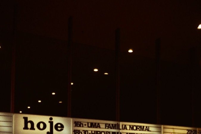 A jovem tem o programa de fidelidade do Cine Brasília