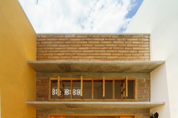 O uso do adobe existente n&atilde;o foi apenas uma escolha afetiva, mas tamb&eacute;m t&eacute;cnica