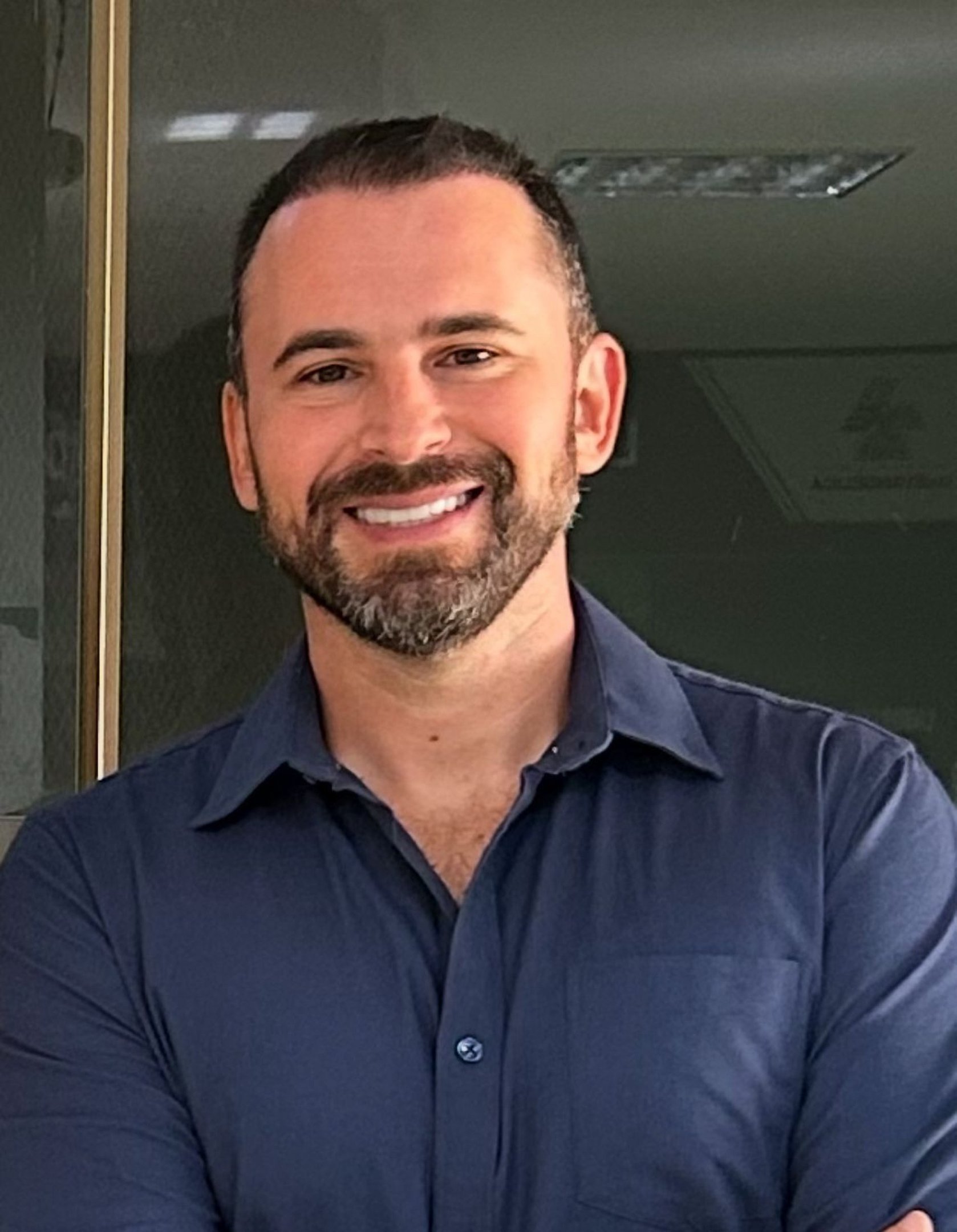 O professor Jos&eacute; Eduardo Baroneza, representante da Associa&ccedil;&atilde;o Brasileira de Educa&ccedil;&atilde;o M&eacute;dica, afirma que a avalia&ccedil;&atilde;o deve acontecer de maneira seriada.