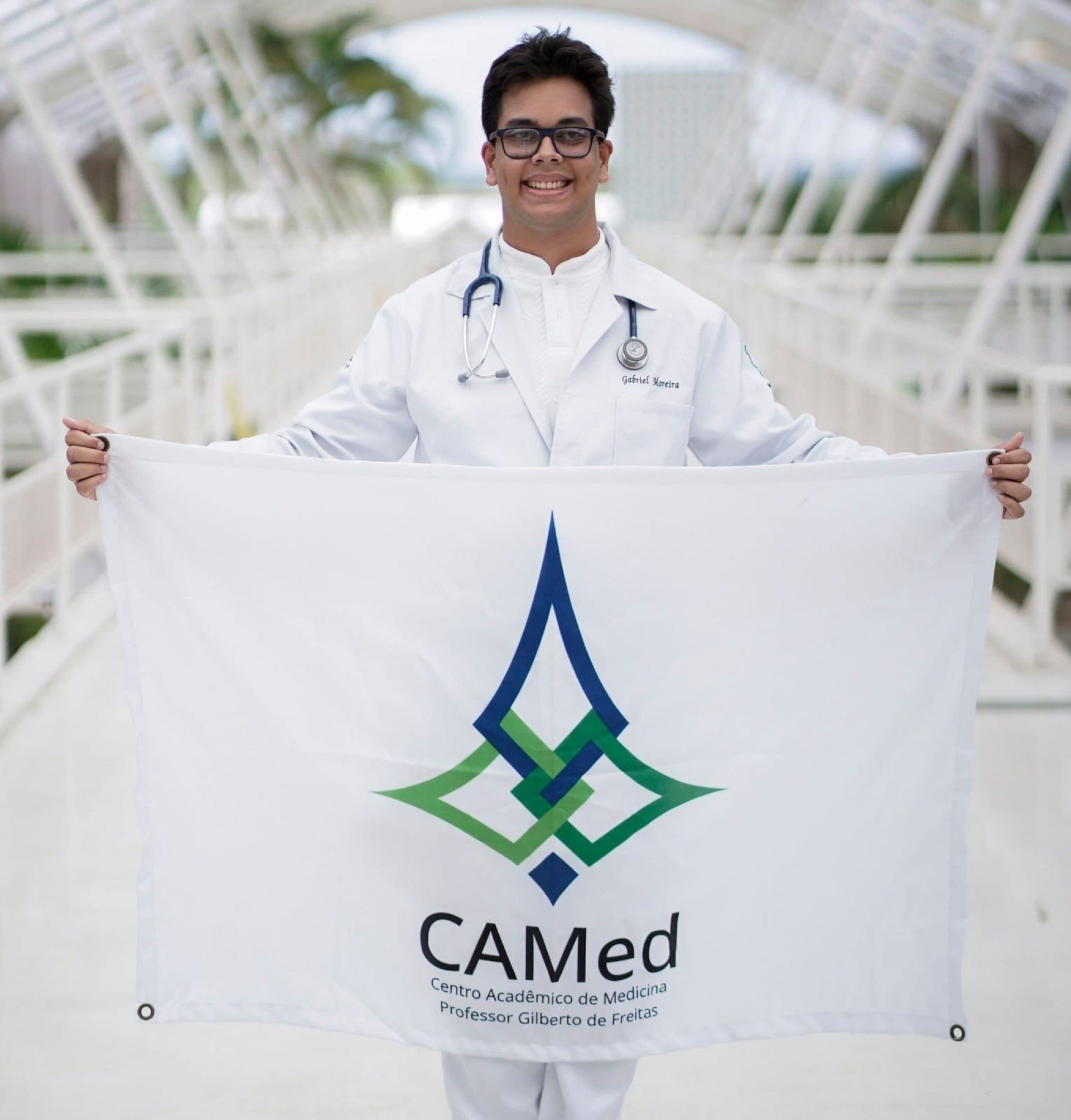 Gabriel Moreira representante do CAMED, diz que a associa&ccedil;&atilde;o n&atilde;o &eacute; contra a avalia&ccedil;&atilde;o, mas questiona a forma como ser&aacute; implementada