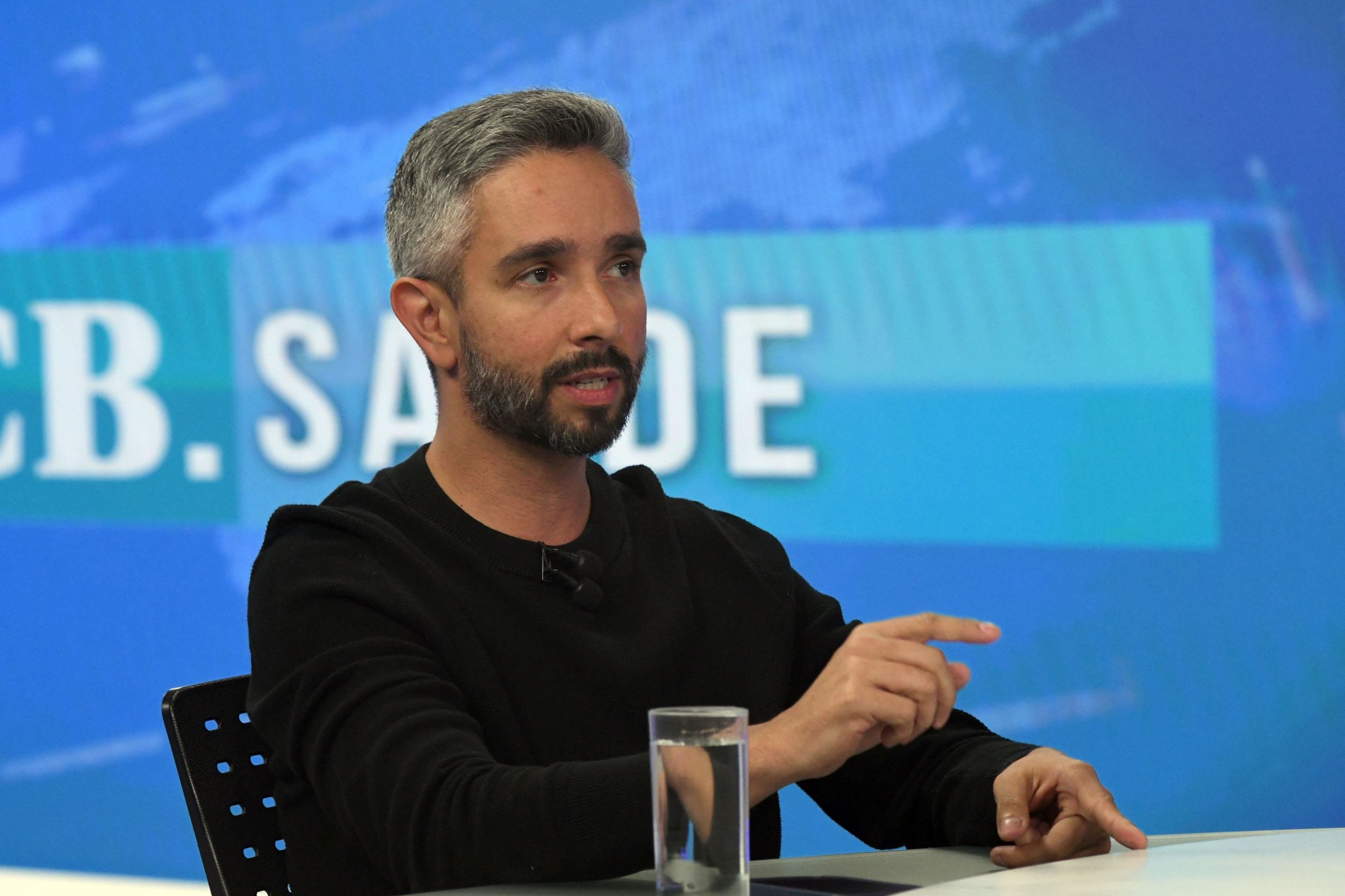 Casos de mpox exigem vigilância, alerta médico infectologista