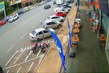 Ex-funcionários são presos por roubo de carga de cigarros da própria empresa -  (crédito: PCDF/Divulgação)