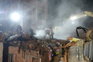 No Bairro Parque Burnier, em Juiz de Fora, 12 im&oacute;veis desabaram  -  (crédito: T&uacute;lio Santos/EM/D.A.Press)