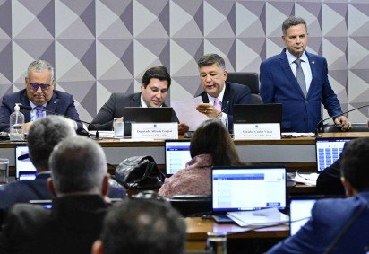 O presidente do colegiado, senador Carlos Viana (Podemos-MG), sinalizou que não haverá limitação de tempo para a deliberação -  (crédito: Geraldo Magela/Agência Senado) -O presidente do colegiado, senador Carlos Viana (Podemos-MG), sinalizou que não haverá limitação de tempo para a deliberação -  (crédito: Geraldo Magela/Agência Senado)