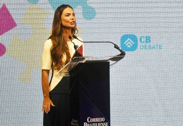 Ed Alves/C.B./D.A Press