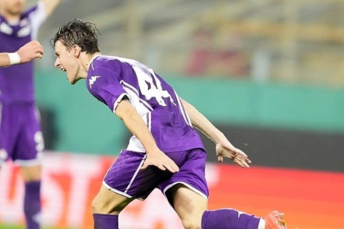 Camisa da Fiorentina - (crédito: Reprodução/Instagram) Camisa da Fiorentina - (crédito: Reprodução/Instagram)