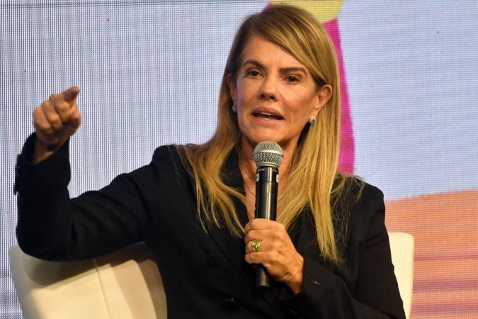 "Toda vez que direitos fundamentais, reconhecidos pelo nosso ordenamento, s&atilde;o fragilizados e funcionalizados a outros valores, como econ&ocirc;micos e morais, perdemos, todos, como sociedade". Mar&iacute;lia &Aacute;vila Sampaio, ju&iacute;za de Direito no TJDFT