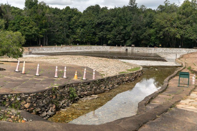 Piscinas são as principais atrações do parque