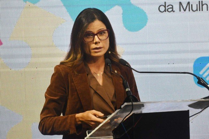Fabriziane Zapata no CB.Debate 