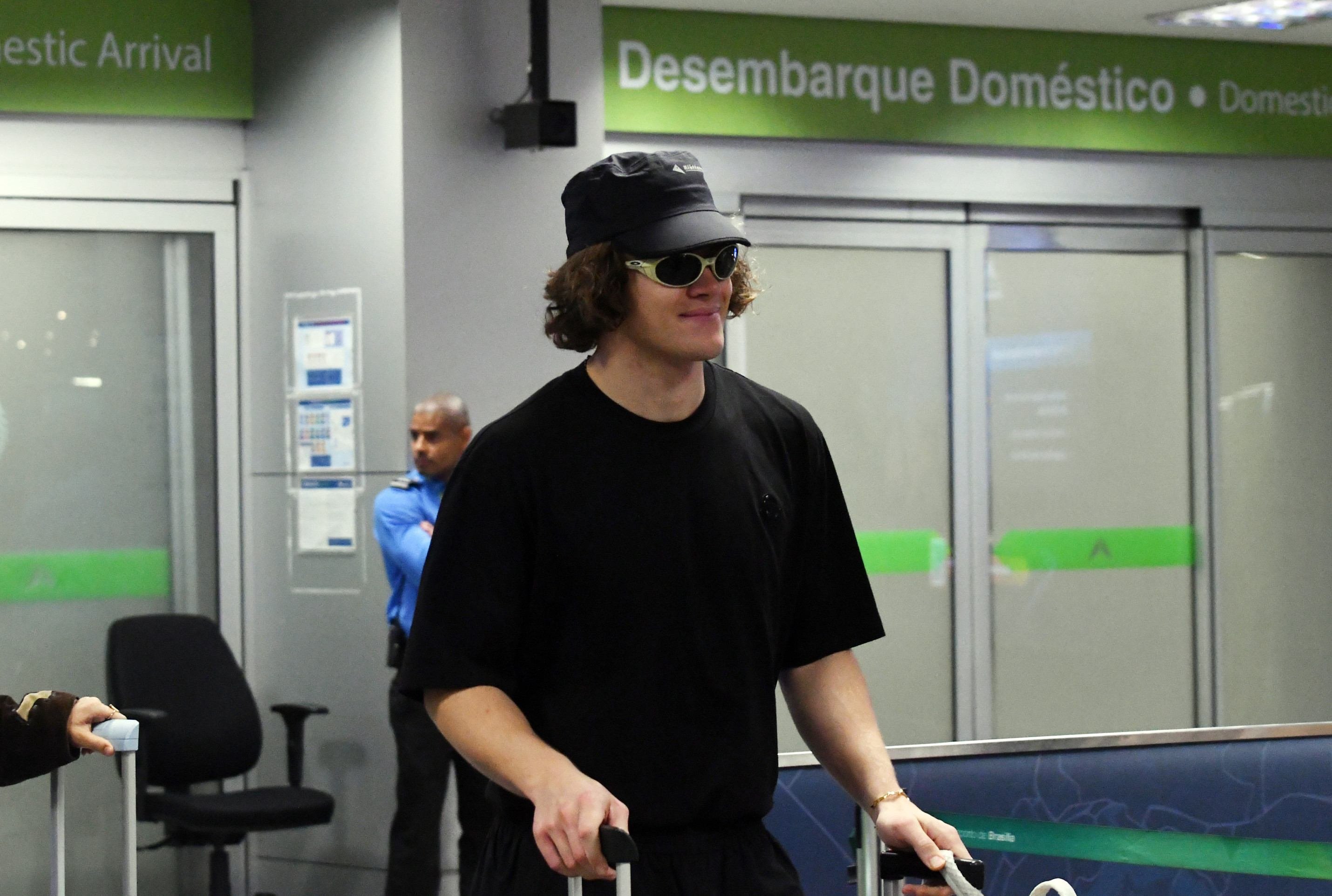  26/02/2026 -  Ed Alves CB/DA Press. Esportes. Campe&atilde;o ol&iacute;mpico, Lucas Pinheiro chega a Bras&iacute;lia