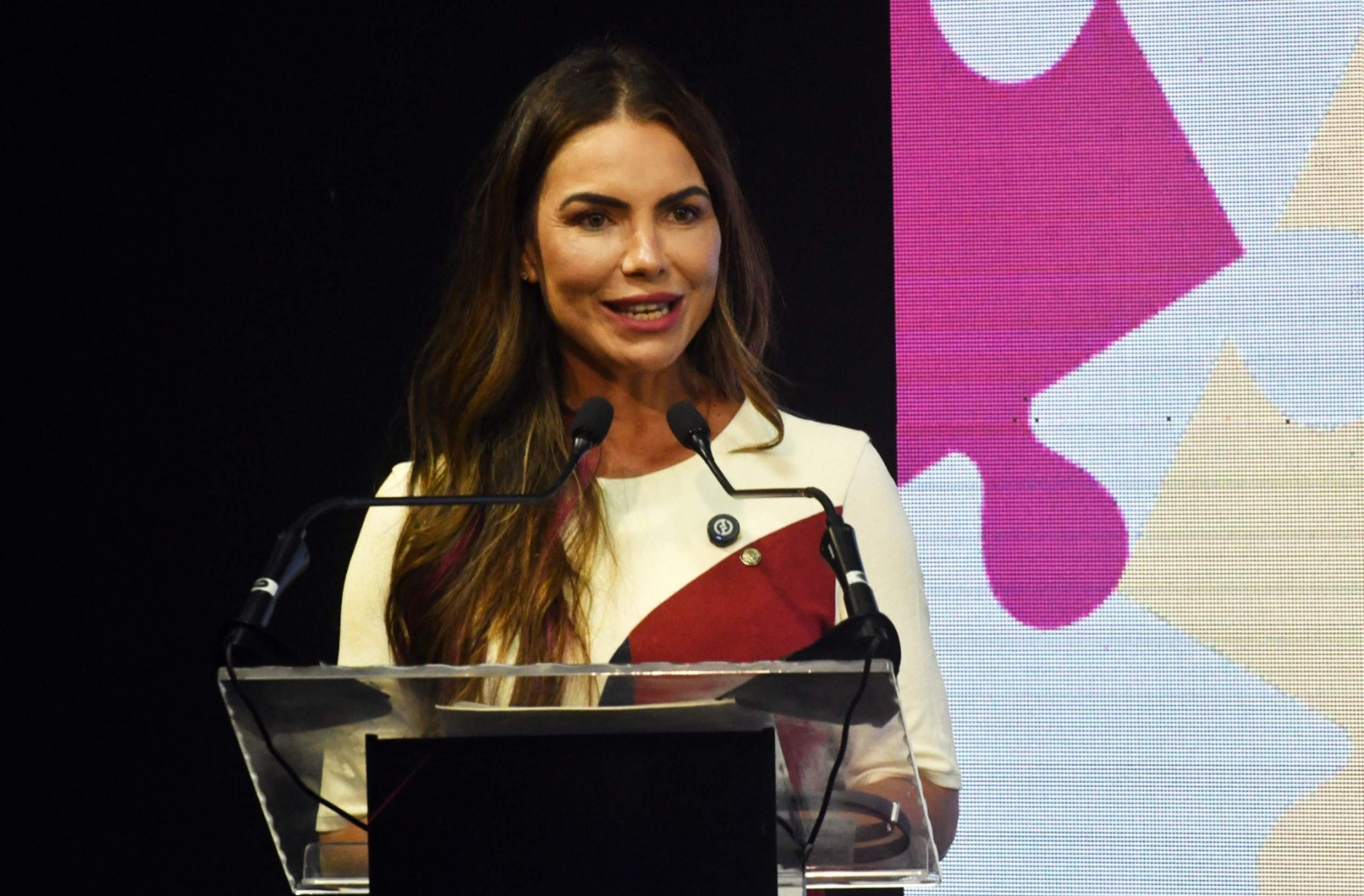 Paula Belmonte no CB.Debate "O Brasil pelas mulheres: prote&ccedil;&atilde;o a todo tempo" 