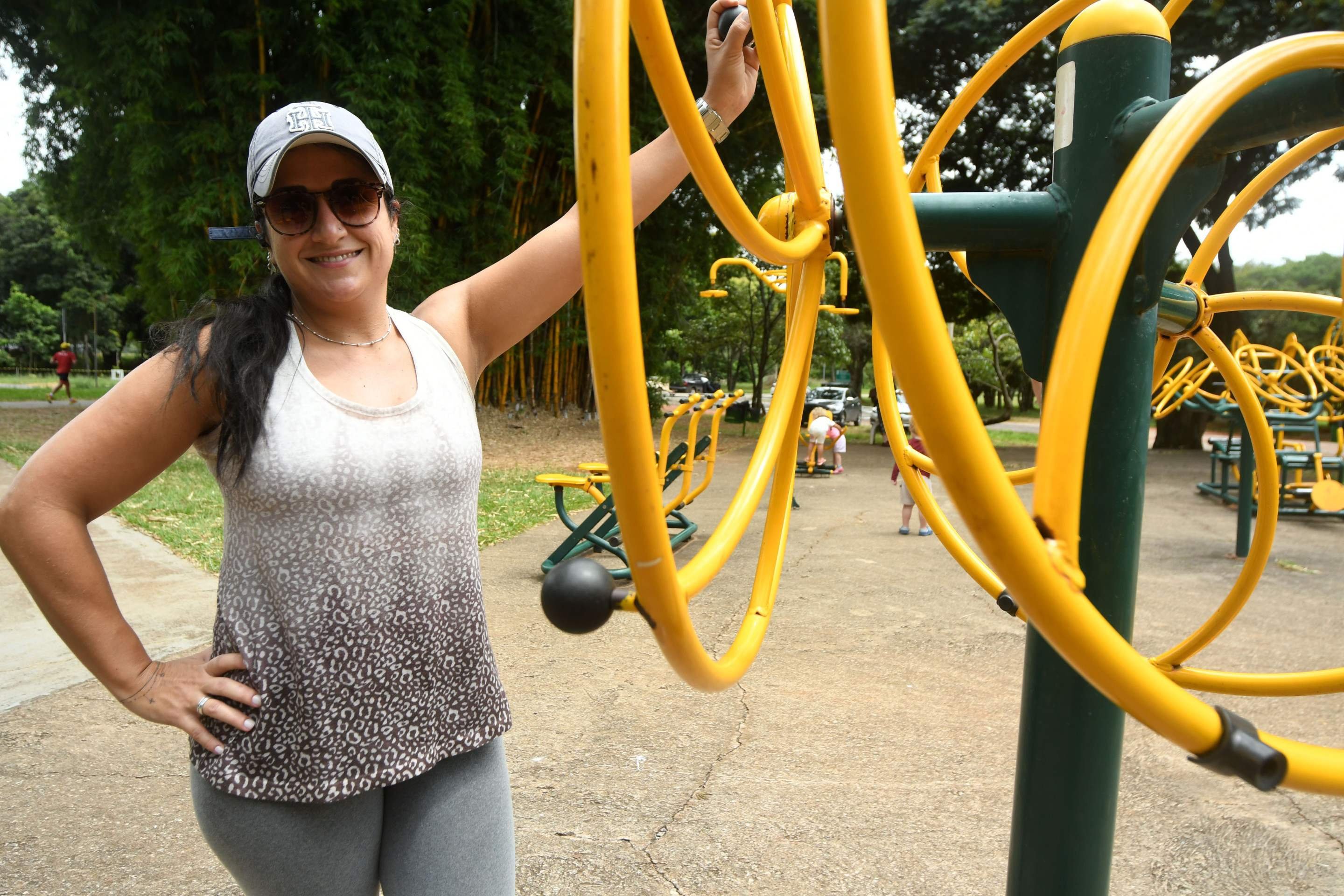 Daniela Silva se exercita no Parque Ecol&oacute;gico de &Aacute;guas Claras
