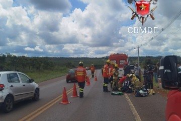 Homem não resiste a parada cardiorrespiratório após sinistro de trânsito -  (crédito: Reprodução: CBMDF)