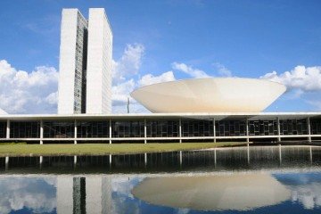 De autoria do senador Mecias de Jesus (Republicanos-RR), a proposição prevê o lançamento de um portal único e on-line para solicitação de crédito à exportação. -  (crédito: Reprodução: Portal Câmara dos Deputados)