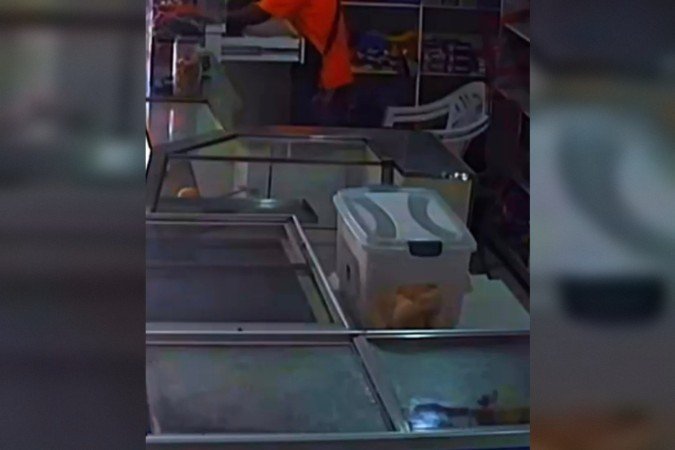 Homem roubou uma padaria antes de ser preso - (crédito: Material cedido ao Correio) Homem roubou uma padaria antes de ser preso - (crédito: Material cedido ao Correio)