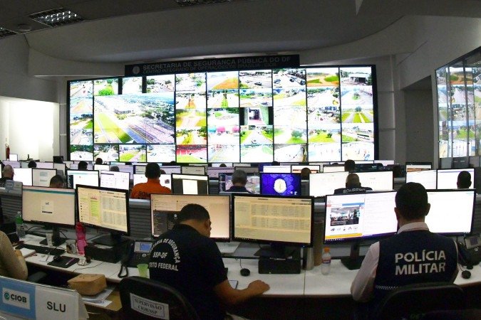 Plataforma DF 360 passou a integrar câmeras públicas e privadas ao sistema da SSP - (crédito: Ed Alves CB/DA Press) Plataforma DF 360 passou a integrar câmeras públicas e privadas ao sistema da SSP - (crédito: Ed Alves CB/DA Press)