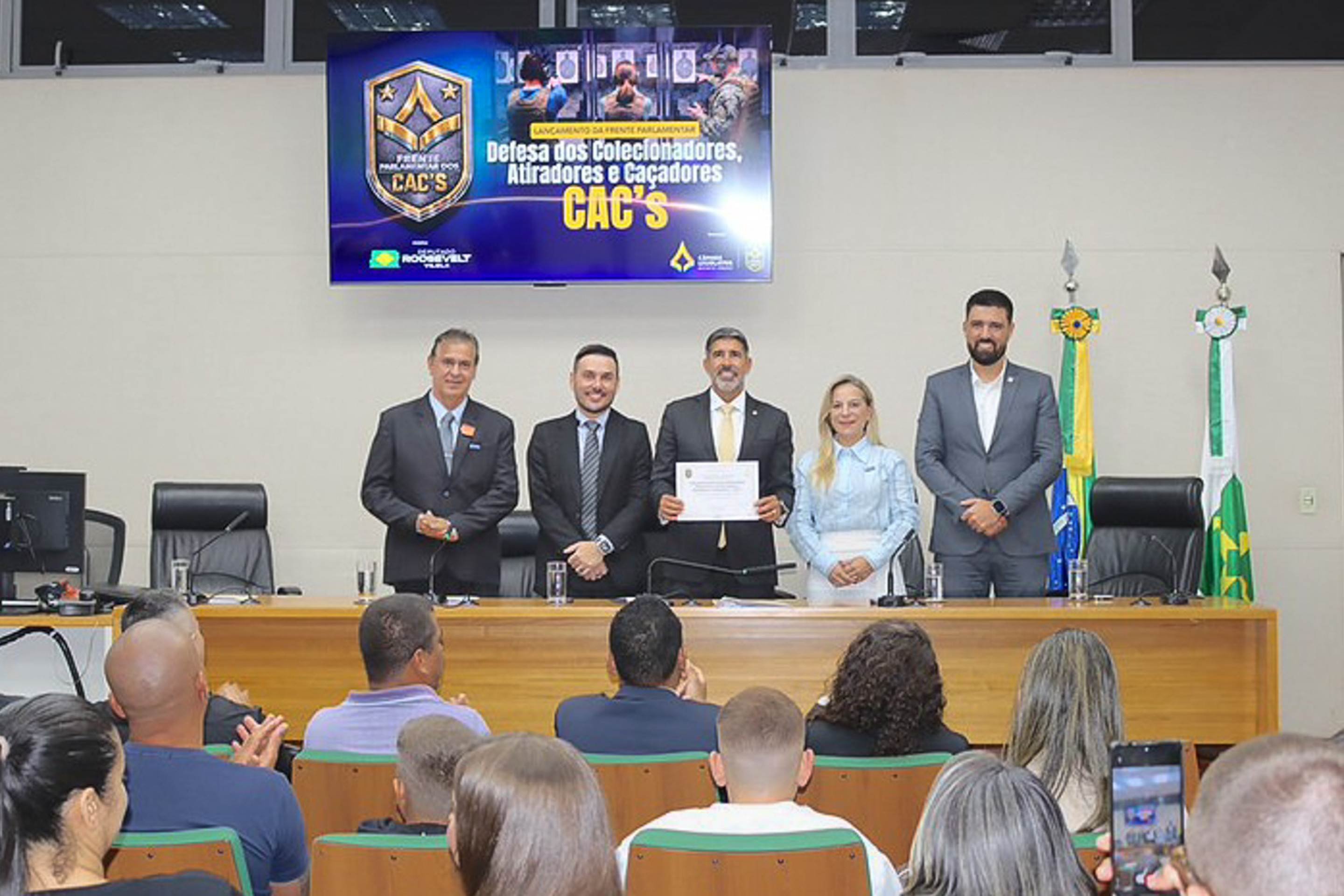 CLDF lança frente parlamentar para defender direitos de CACs