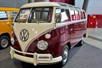 <p>A Kombi Ã© um sÃ­mbolo vivo da cultura automotiva e do imaginÃ¡rio brasileiro, cuja simplicidade e funcionalidade deixaram um legado importante.</p>
 -  (crédito: Alexander Migl/WikimÃ©dia Commons)
