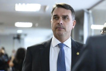 Equipe de Flávio Bolsonaro estuda ajuste que limita aposentadorias e gastos sociais à inflação -  (crédito:  Andressa Anholete/Agência Senado)