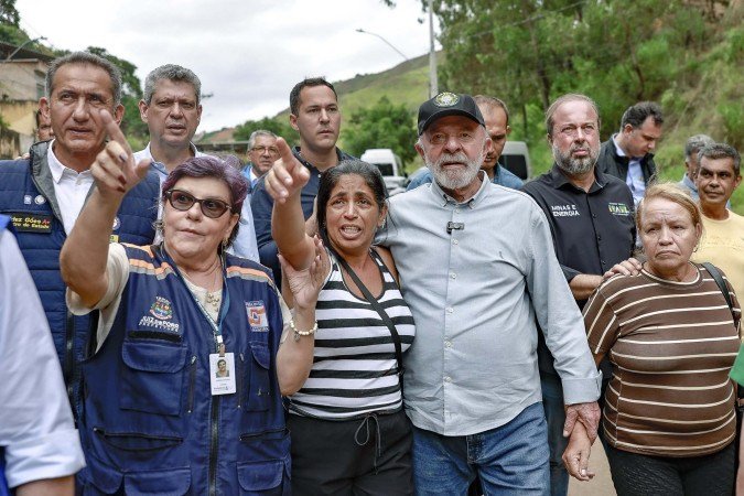 Lula durante visita ao centro de acolhimento de desabrigados em Minas Gerais - (crédito: Ricardo Stuckert / PR) Lula durante visita ao centro de acolhimento de desabrigados em Minas Gerais - (crédito: Ricardo Stuckert / PR)