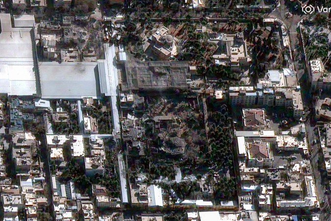 Foto de satélite mostra destruição no local onde ficava o complexo residencial de Khamenei, na capital iraniana: rastreamento durou meses
