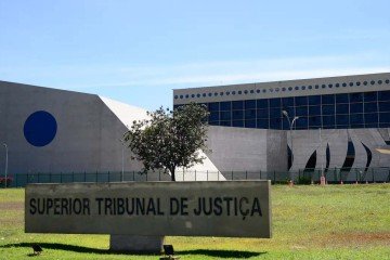 Discussão sobre juros abusivos em contratos bancários é destaque, motivando a devolução de quase 1.500 processos -  (crédito: Marcello Casal Jr / Agência Brasil)